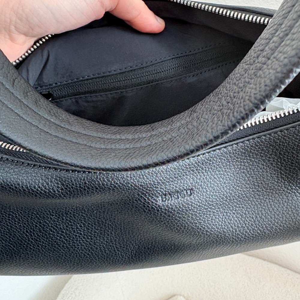 BAGGU Black Pebbled Hobo Shoulder Bag - Picture 2 of 5